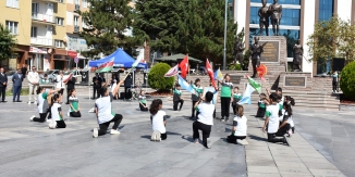 BOZÜYÜK'TE İLKÖĞRETİM HAFTASI KUTLANDI